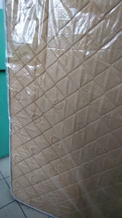 Матрас 2х спальний, размером 170х190,.