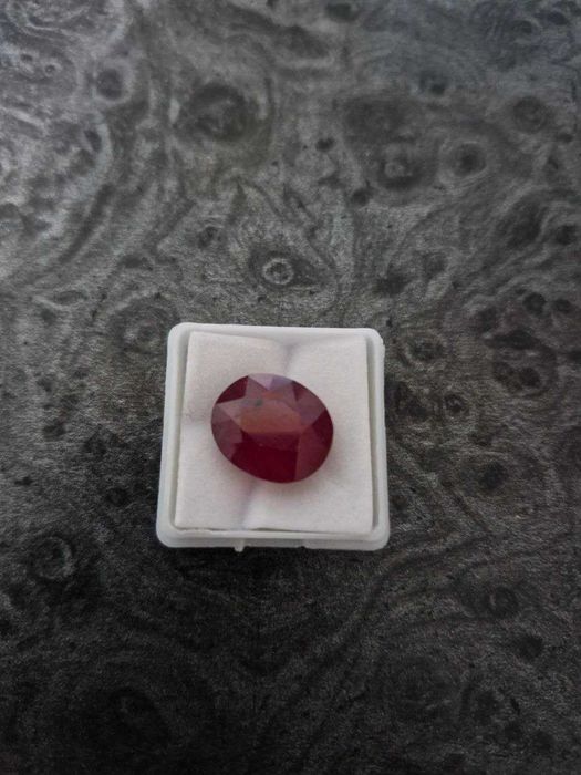 Natural Ruby (натуралний рубин)
