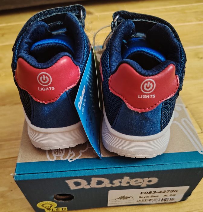 Adidași D.D.STEP cu LED