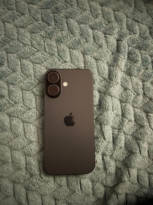 iPhone 17 black 256gb