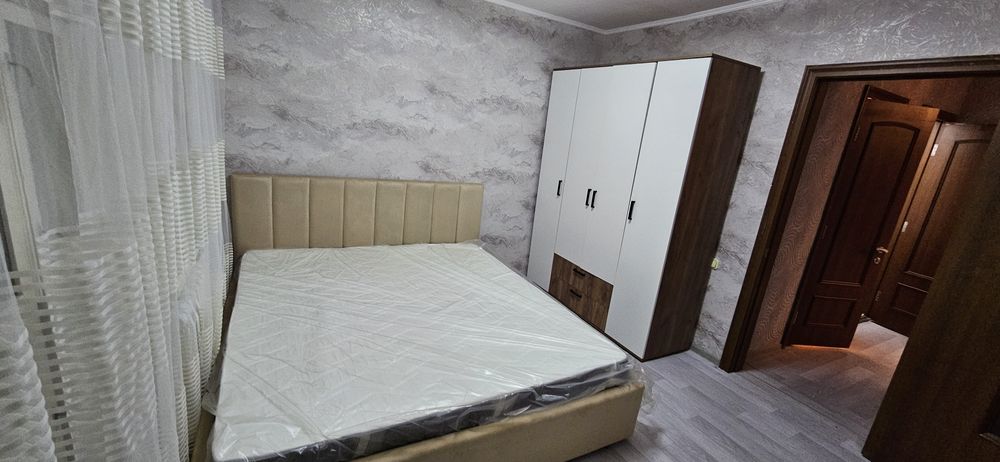 Продам 2 комнатную  квартиру