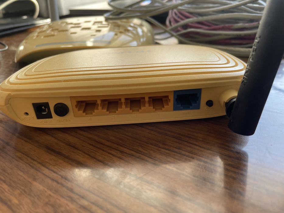 Продам маршрутизатор вай фай