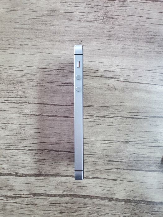 iphone 5 se 32gb xolati yaxwi