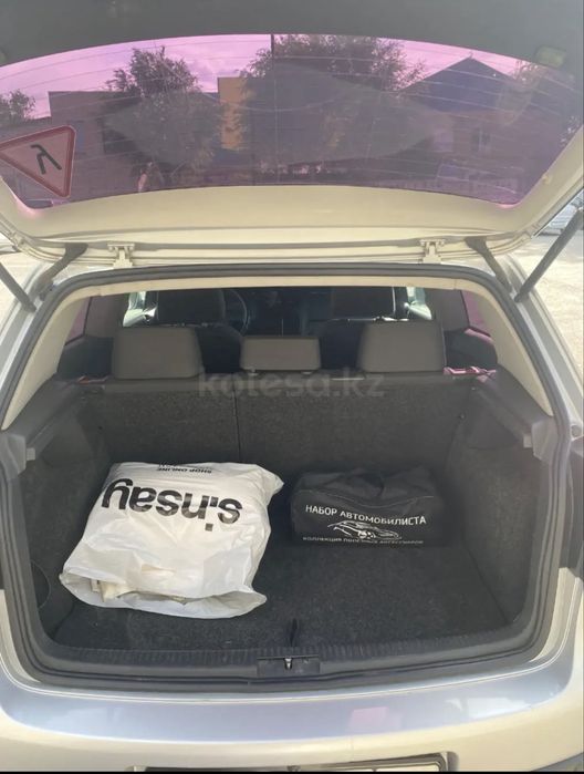 Volkswagen Golf 2005