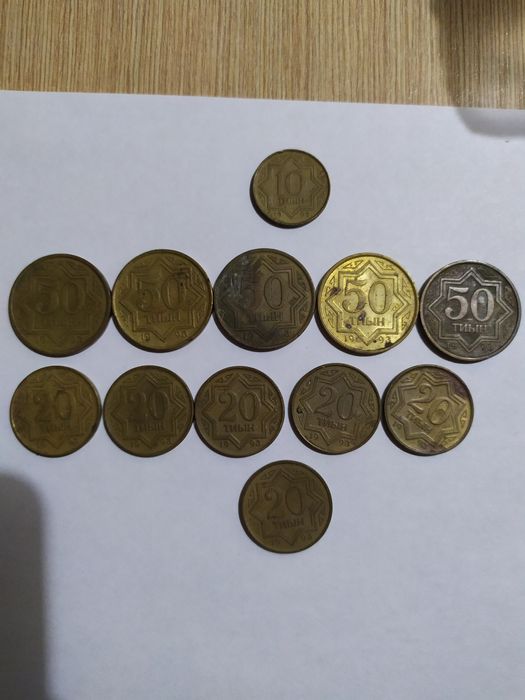 Продам монеты тиын 1993г.