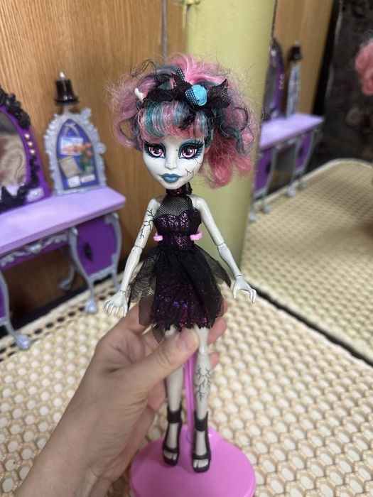 Продам куклу монстр хай!