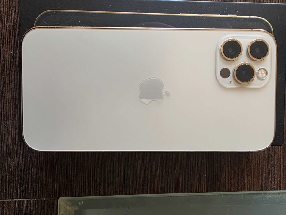Iphone 12 Pro отличен