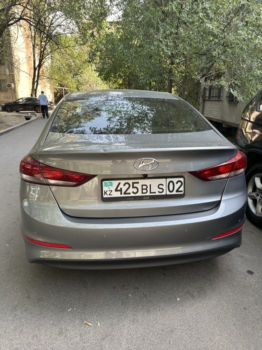 Хиундай Елантраа