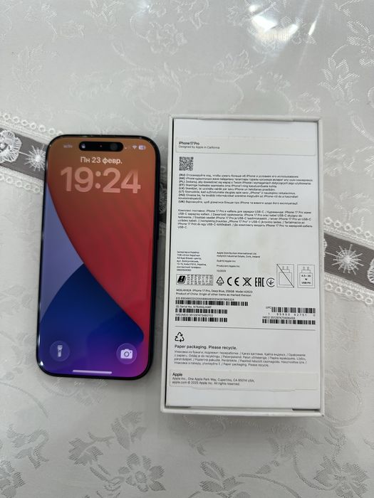 iPhone 17 pro blue 256gb
