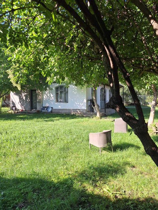 Vand CASA cu TEREN in orasul Bacau,toate utilitatile