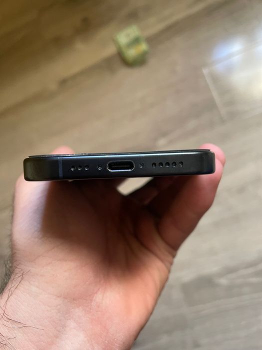 Cițiti anunțul iPhone 15 pro