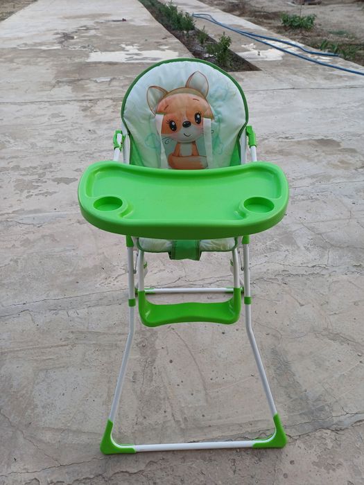 Новый детский  стол.С мельким заводским браком