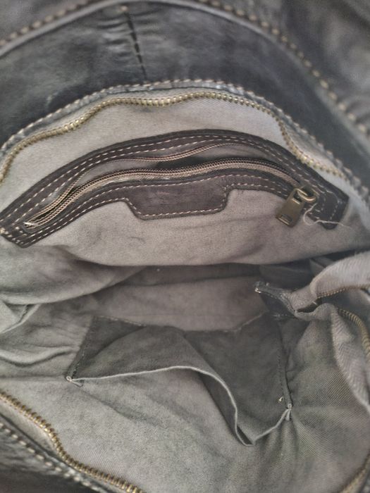 Дамски раница естествена кожа.