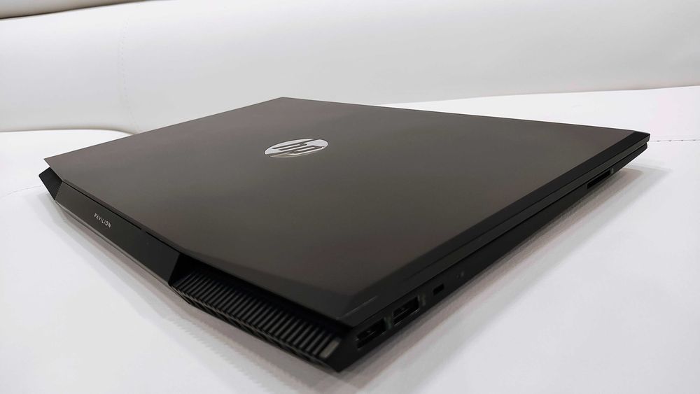 Laptop Nou HP Pavilion Gaming, intel core i7-hexa core, ram 16 gb