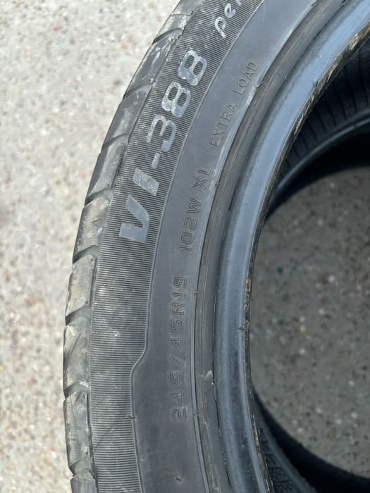 Продам комплект летней резины 245/45/19
