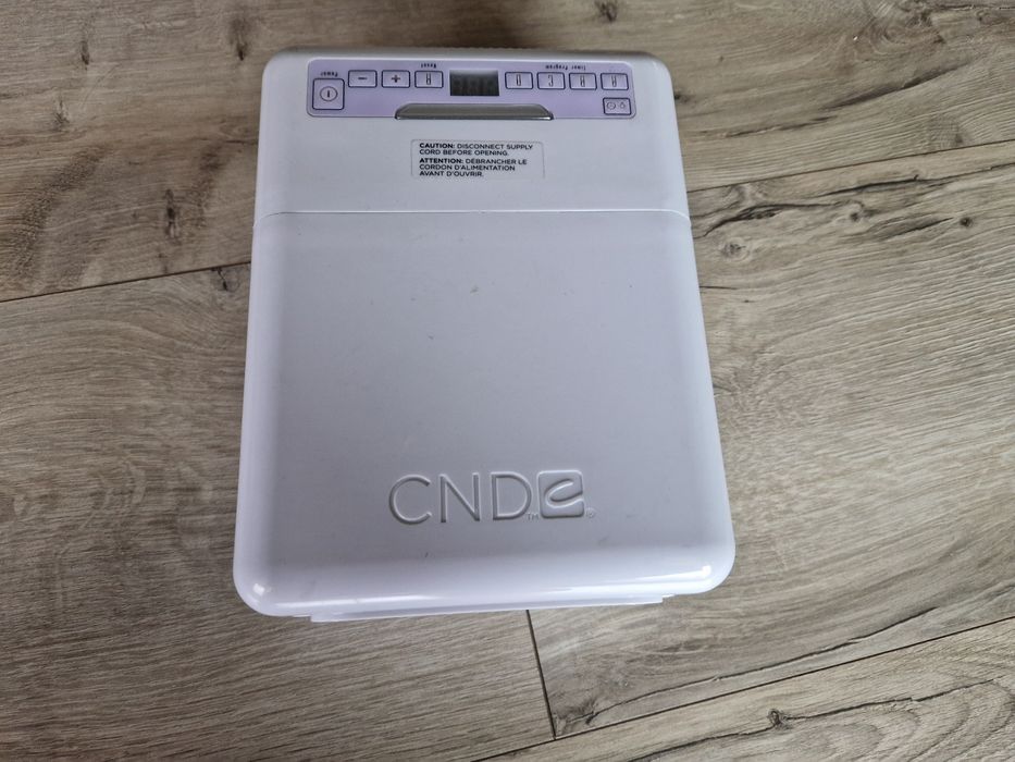 Vând chit  complet manichiura