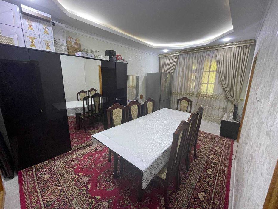 продоёца квартира 1 комнотная 1 этаж. Ташкент Чиланзар 17-42-37