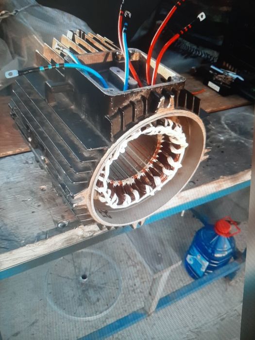 2-Generatoare cu magneti permanenti,250v-20A