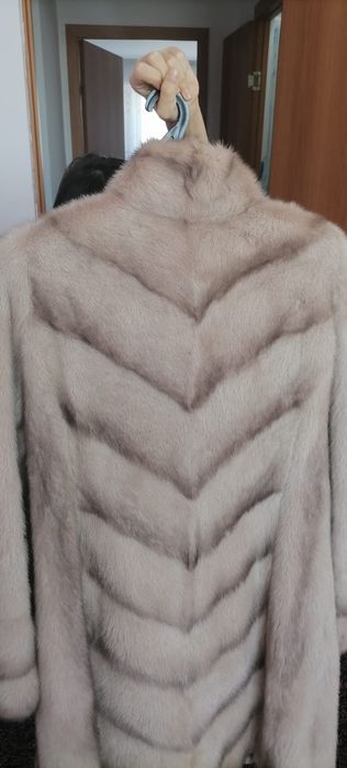 Продам норковую шубу