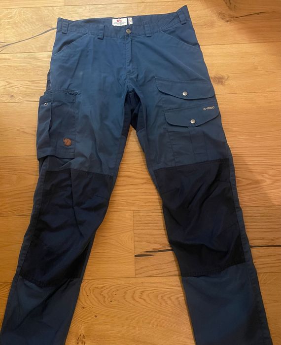 Vând pantaloni Fjallraven 52