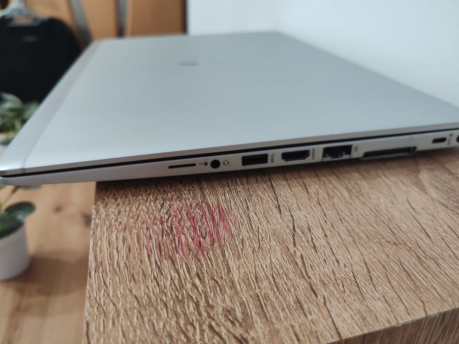 Vând laptop HP EliteBook 775
