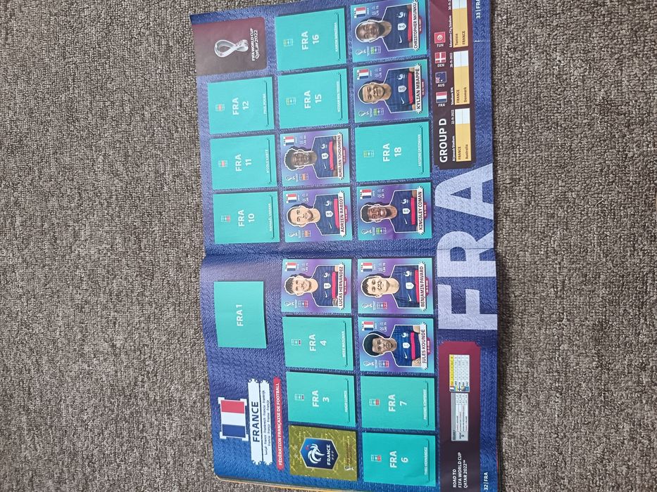 Album Panini FIFA World Cup Qatar 2022 parțial completat