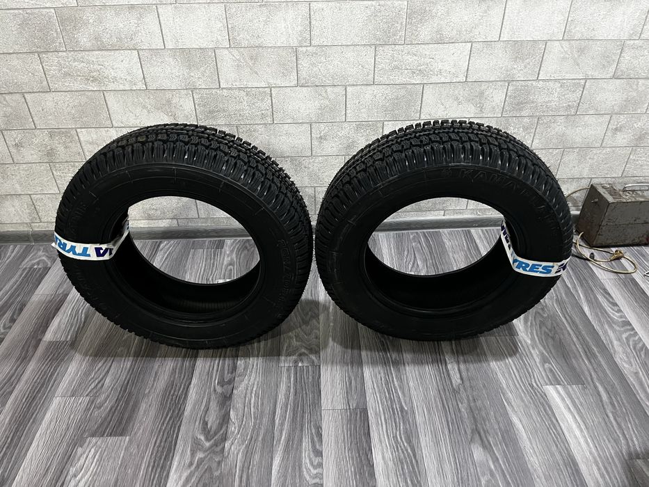 Резина, новая, пара.