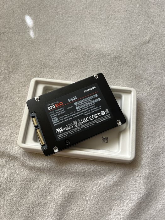 Samsung 870 EVO 500GB SSD – NOU (desigilat) + cutie
