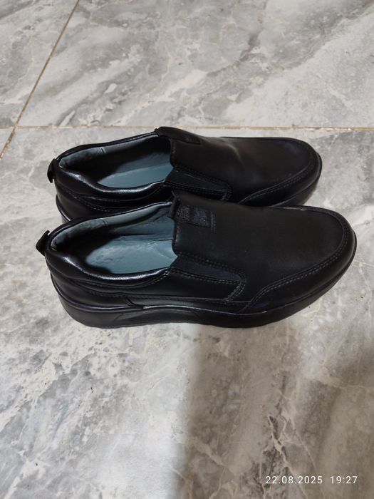 Продам кожаную обувь