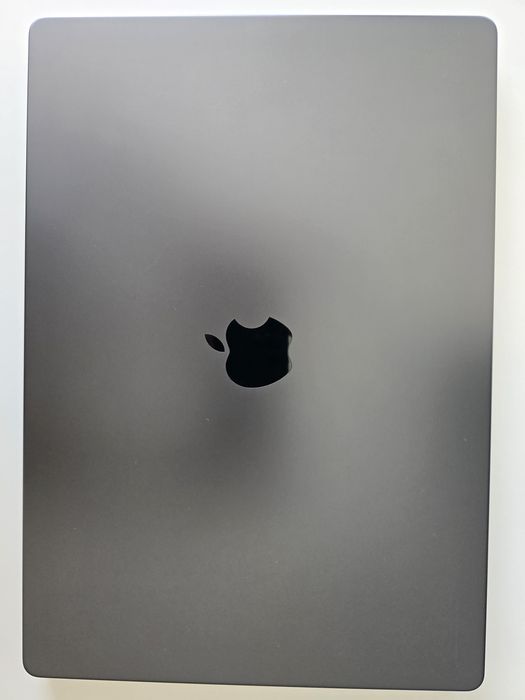 Apple MacBook Pro 16" M3 Pro 18GB RAM 512GB SSD, Space Black