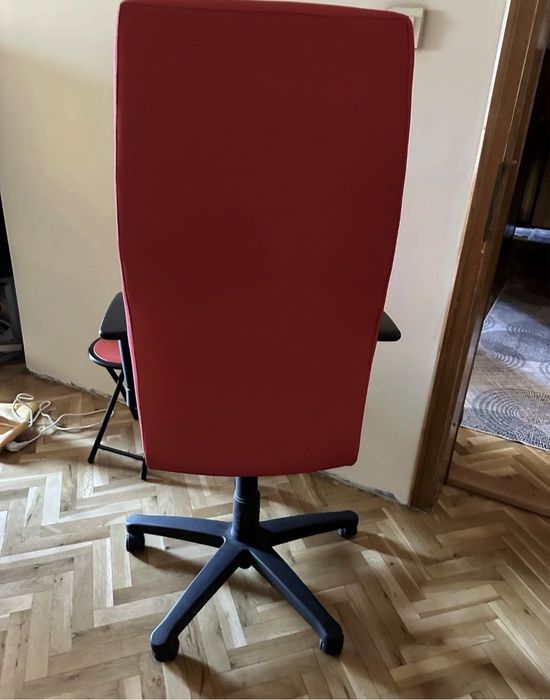 Офис стол:Dormeas smart, червен