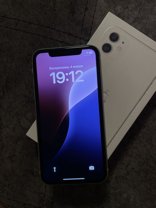 iPhone 11 white 64 ГБ