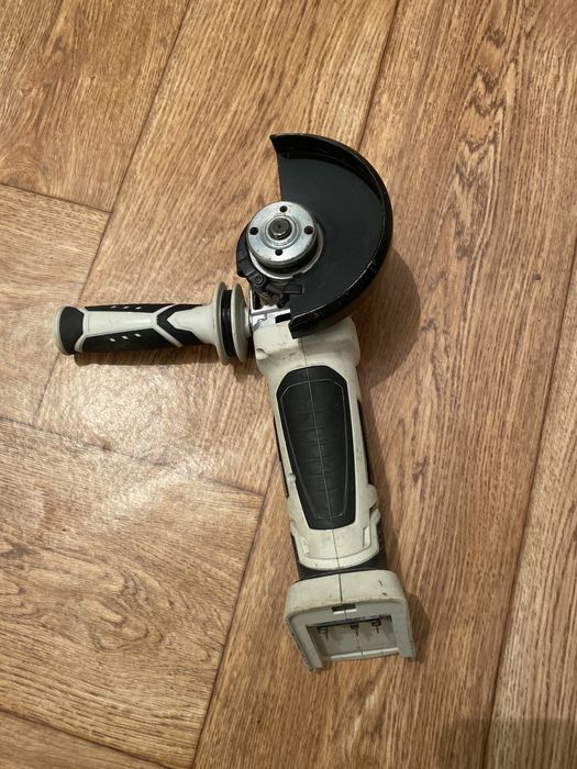 Шуруповерт УШМ 125мм реноватор