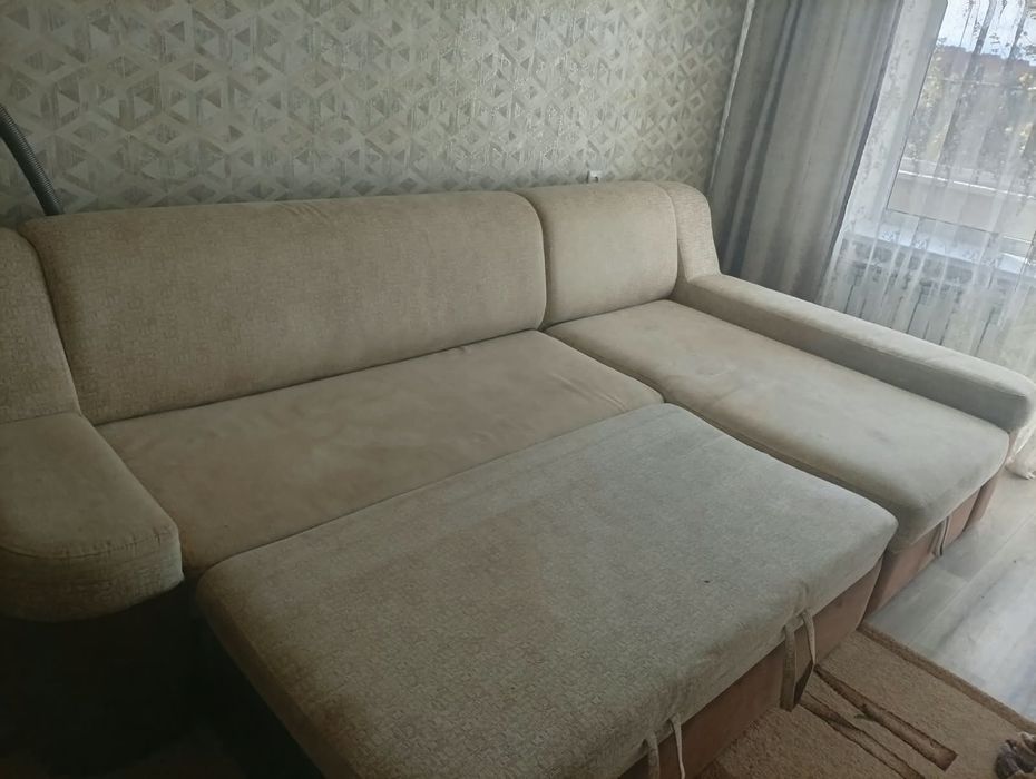 Продам диван угловой