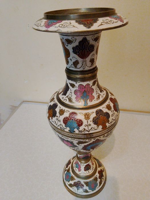 Бронзовая Ваза. Индия