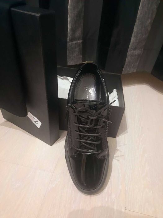 Обувки Giuseppe Zanotti