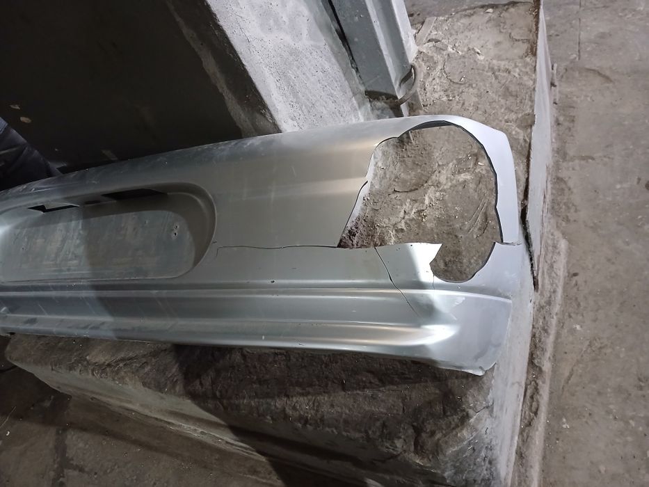 Продам бампер на ваз 2110