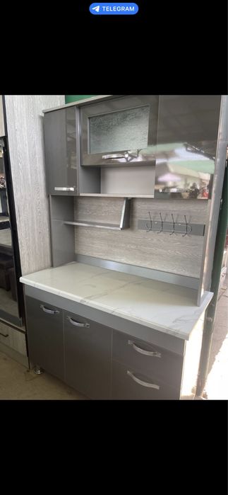 Кухонный буфет..