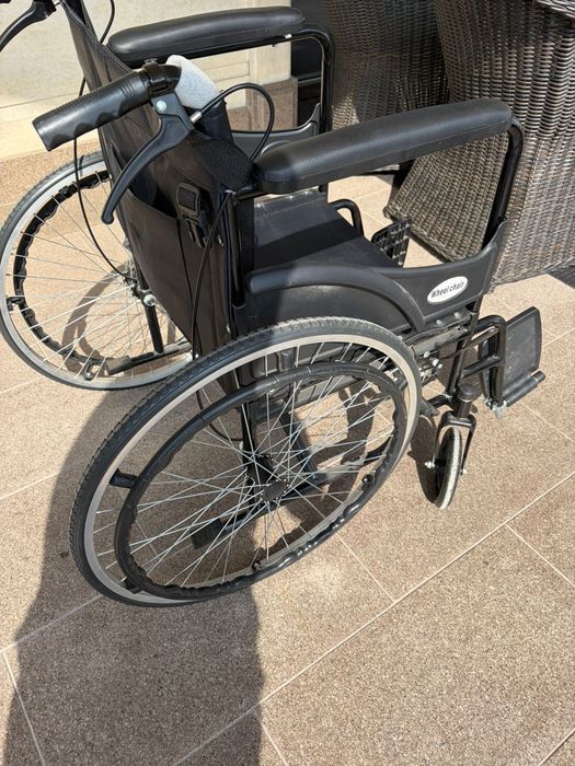 Инвалидная коляска