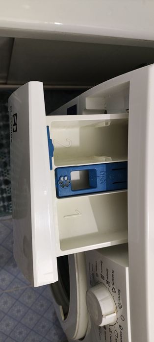 Продам Electrolux ews 1052 ndu