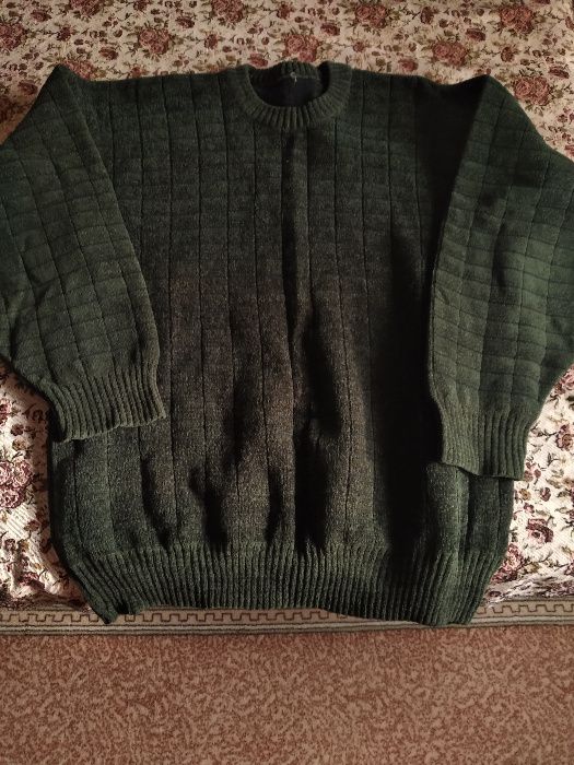 Дебели блузи и жилетки
