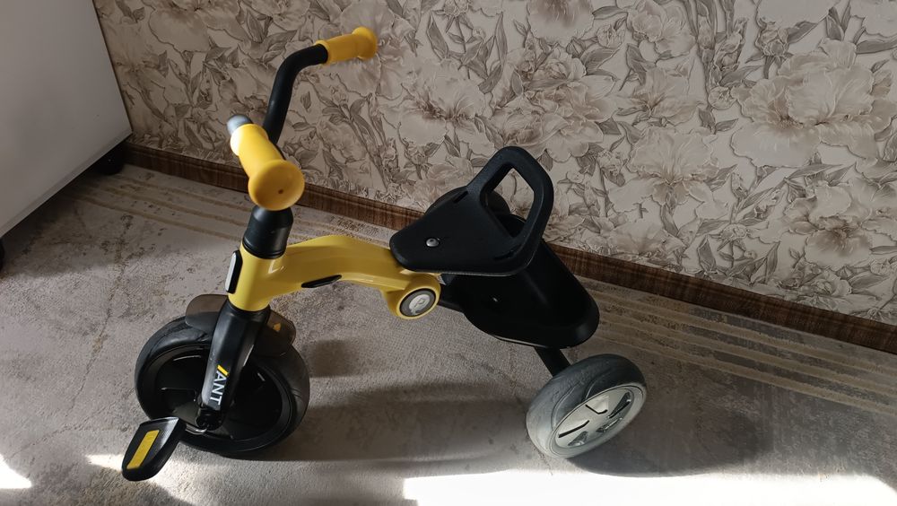 Трёхколёсный велосипед