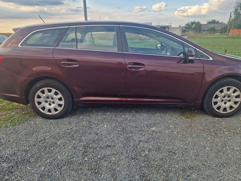 Dezmembrez Toyota Avensis T27 2.0 126 cp 2009-2015