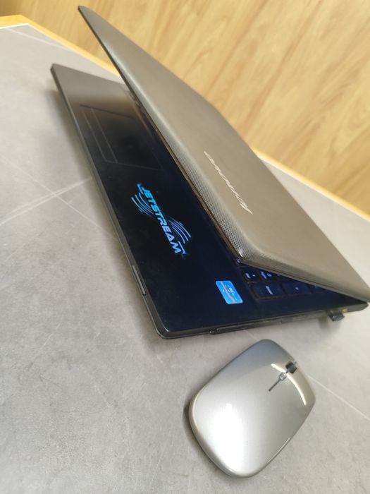 Продам ноутбук LENOVO