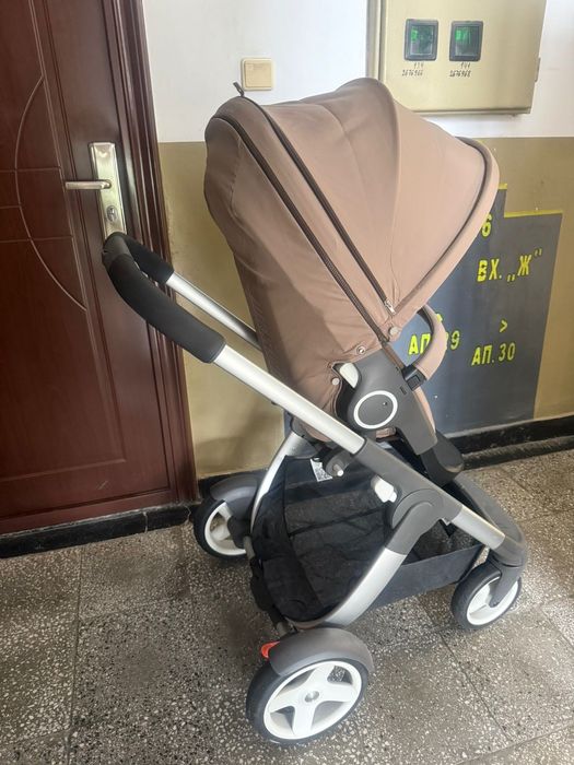 Бебешка количка Stokke