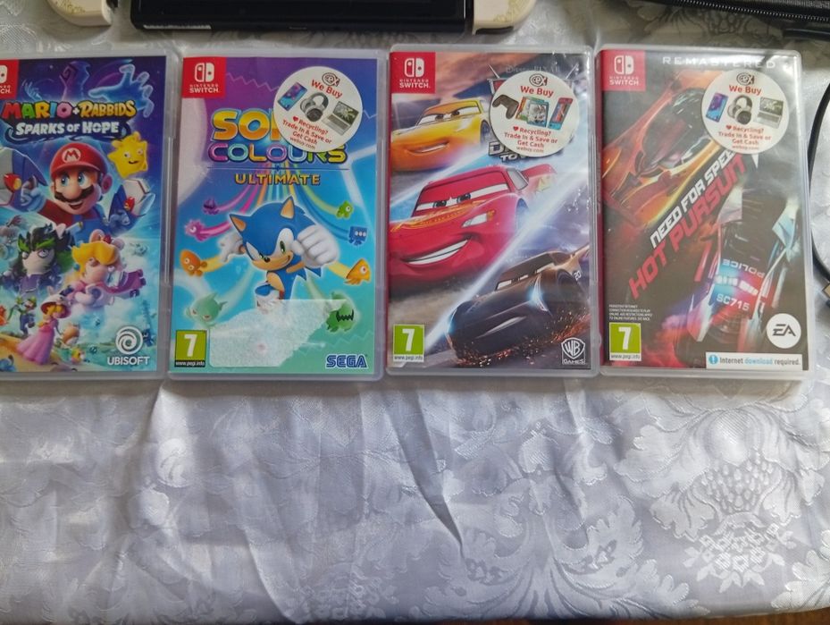 Vând  Nintendo Switch