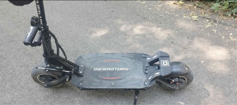 Електрическа тротинетка Dualtron Thunder 60V 35Ah