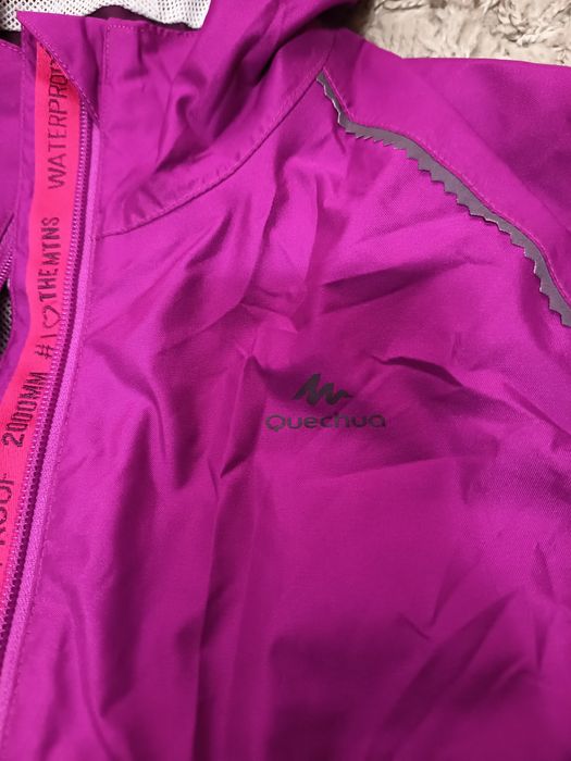Geaca impermeabila Quechua