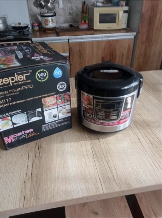Мультиварка RMC-
