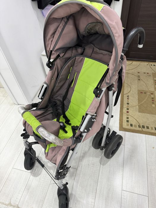 Детская инвалидная коляска